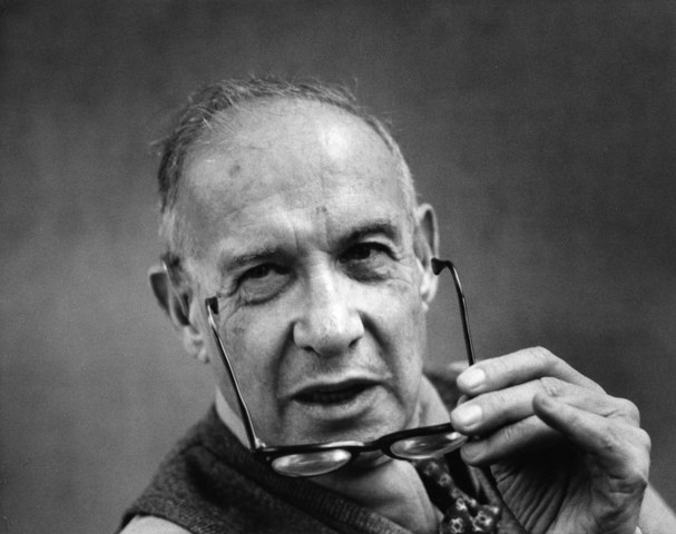 Peter Drucker - Leadership and Management Genius